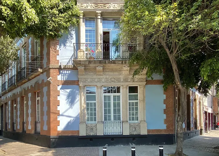 El Patio 77 Bed and breakfast