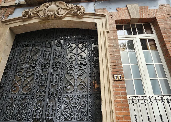 El Patio 77 3*